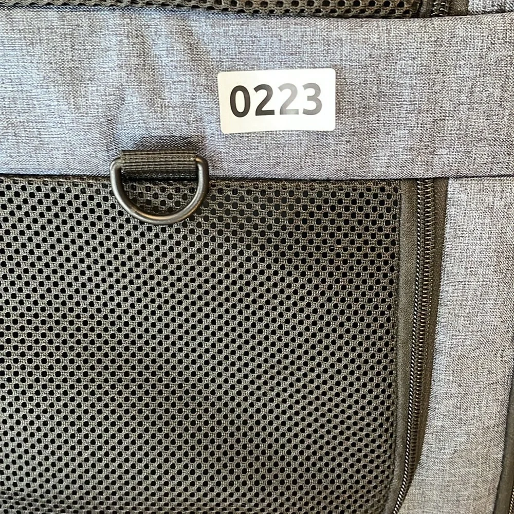 Apollo pet back back - carrier NWOT